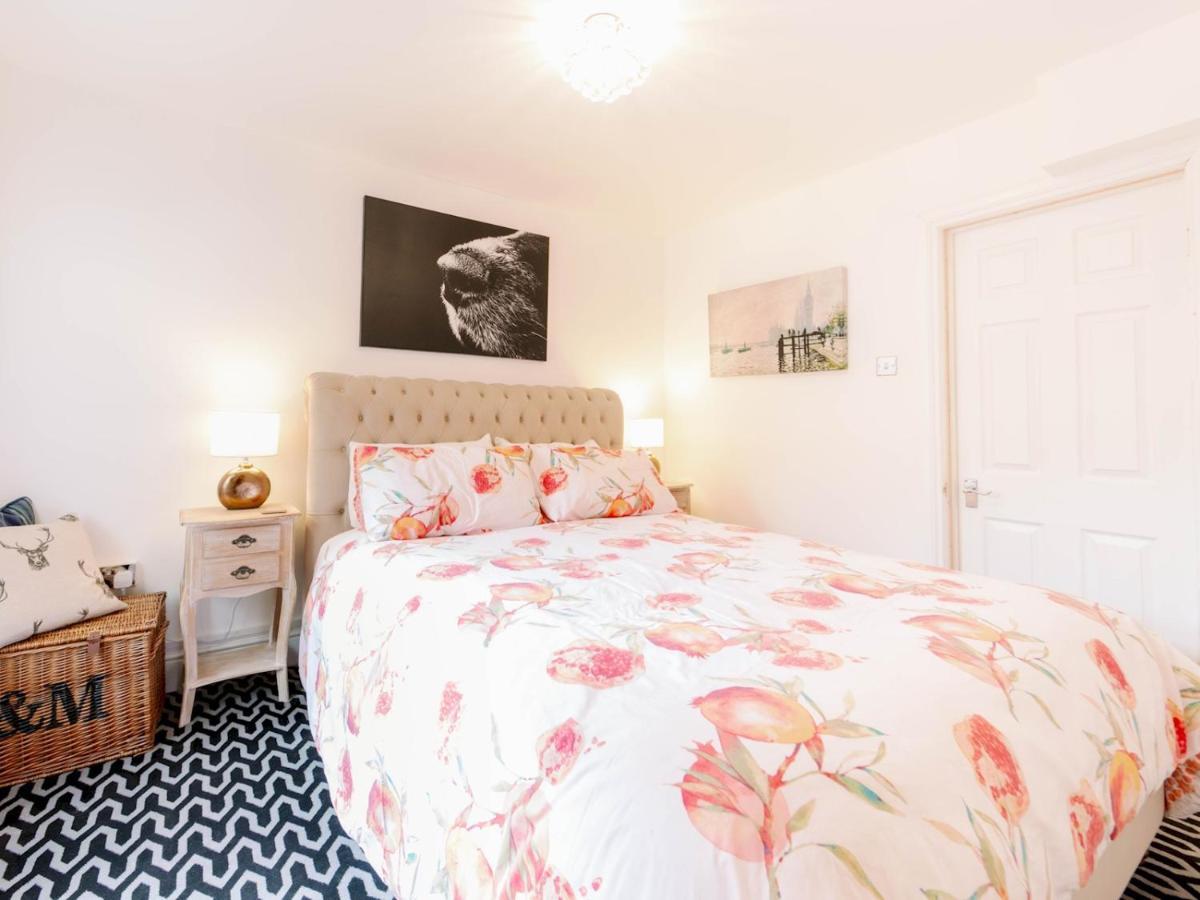 Pass The Keys Recently Renovated 1Br Flat With Private Garden In South London Appartement Buitenkant foto