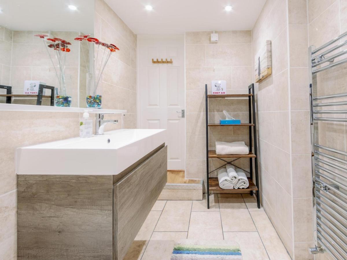 Pass The Keys Recently Renovated 1Br Flat With Private Garden In South London Appartement Buitenkant foto