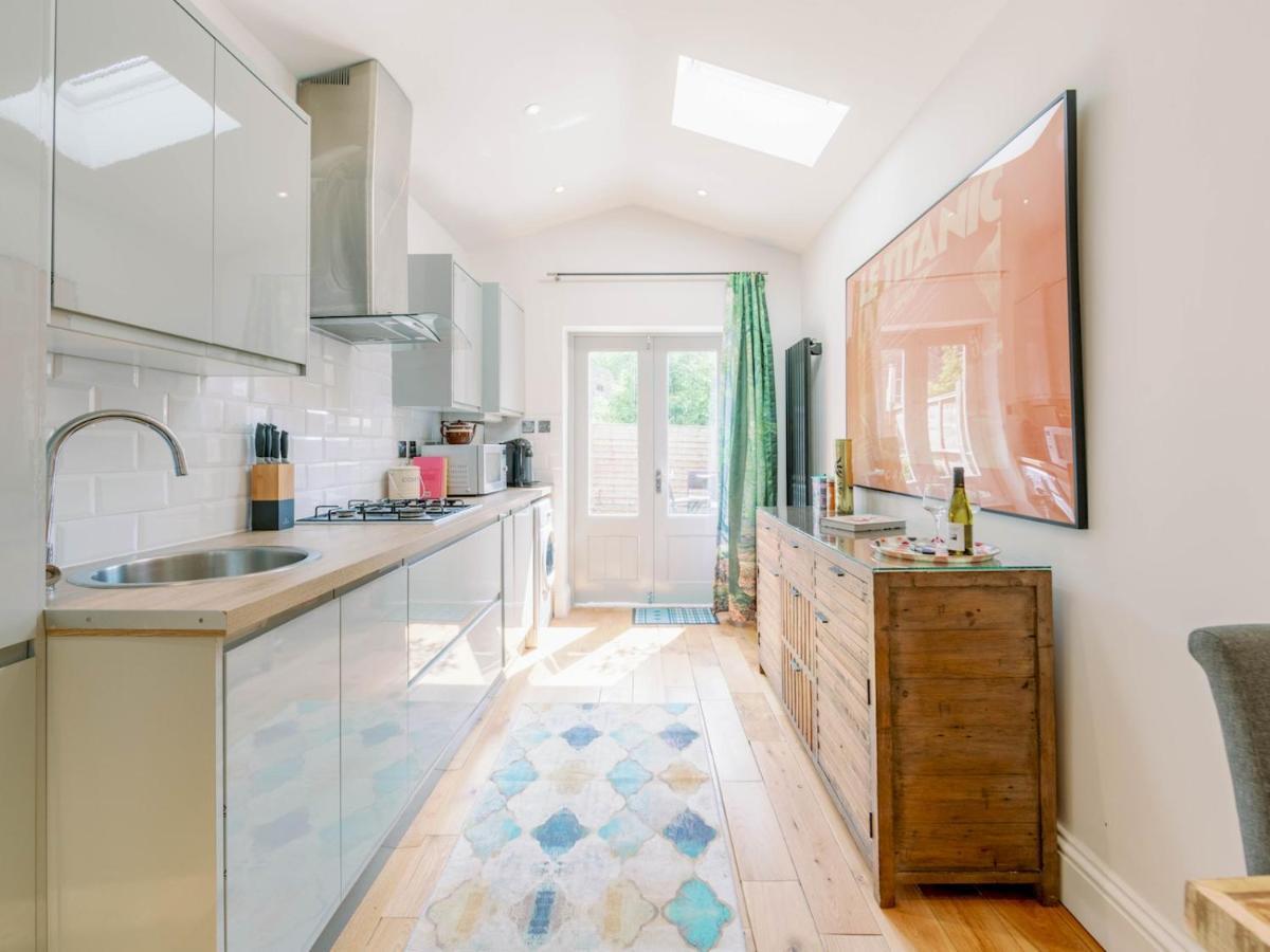 Pass The Keys Recently Renovated 1Br Flat With Private Garden In South London Appartement Buitenkant foto